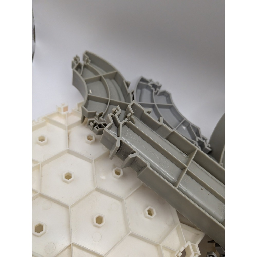 HEXBUG Hive Playset Travel Case Accessories Habitat Cells Track Portable - Picture 7 of 15
